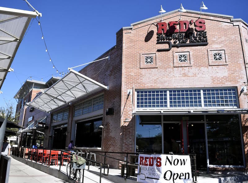 Red’s Smokehouse & Taproom Is the Newest Hotspot on Campus