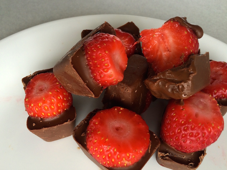 Chocolate Covered Strawberries Without the Mess