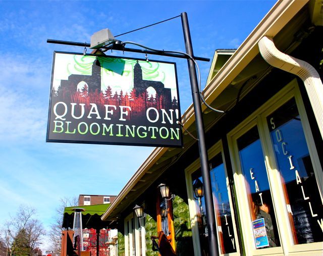 The 6 Best Places to Eat Outside in Bloomington