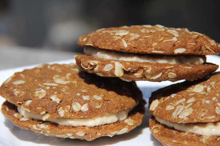 Vegan Oatmeal Creme Pies That Are Better Than Little Debbie