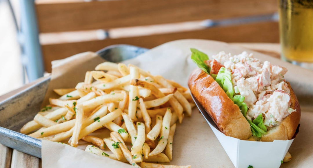 8 Nantucket Restaurants to Visit Before Summer is Over