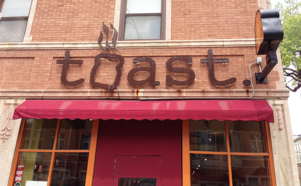 Toast Lincoln Park
