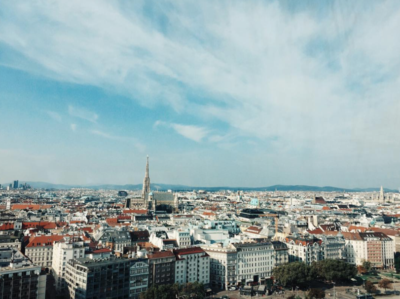 Top 10 Places to Eat in Vienna: From the Sausage-Bar to a Restaurant.