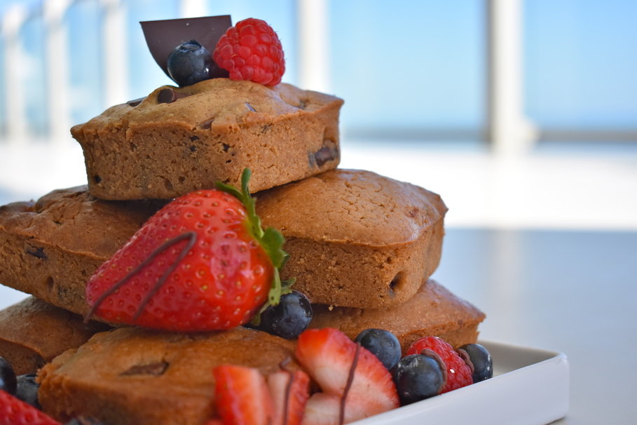 cream, berry, pastry, sweet, cake, chocolate