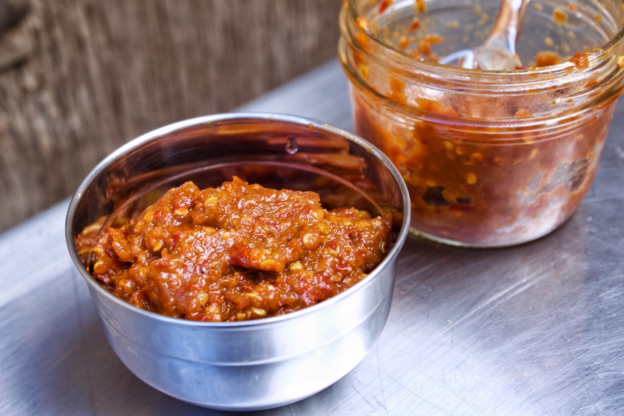 chutney, pepper, garlic, condiment, sauce, chili, vegetable