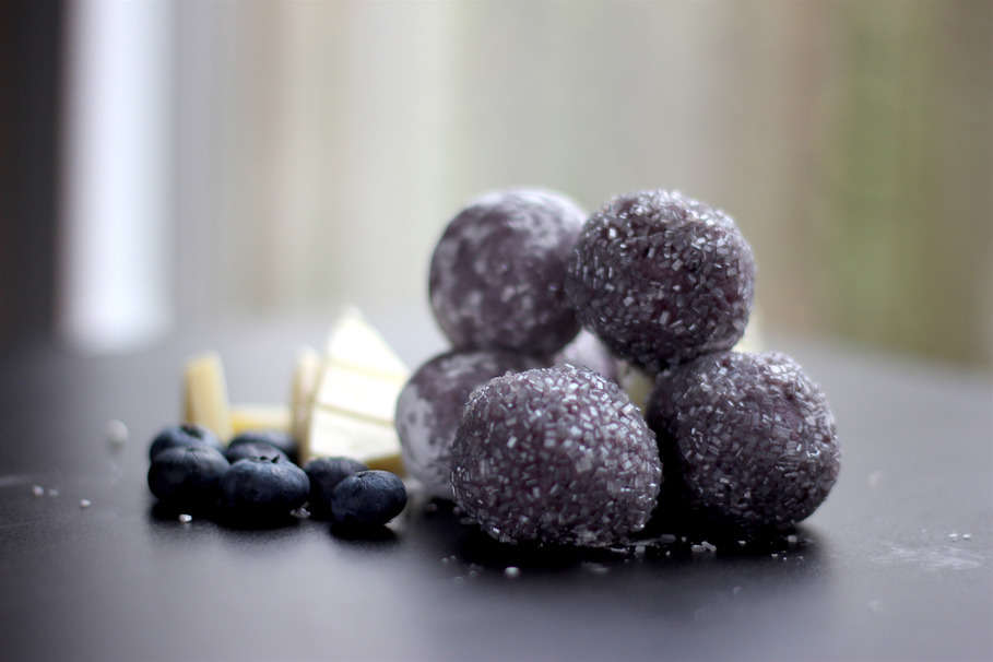 4Ingredient Blueberry White Chocolate Truffles Recipe
