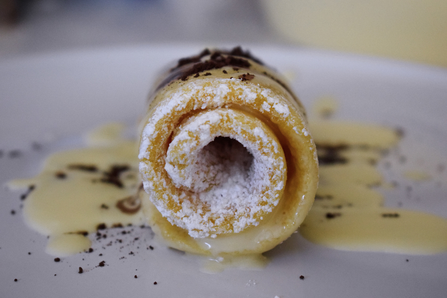 dairy product, pastry, chocolate, cake, cream, sweet