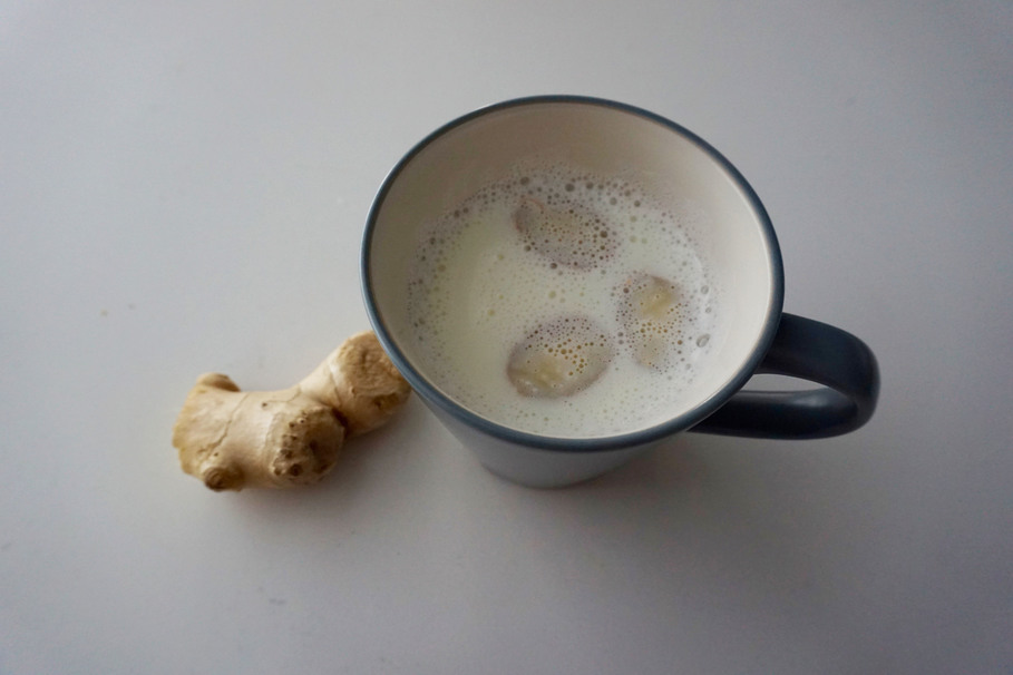 Cozy Up With This Hot Ginger Milk on a Cold Day