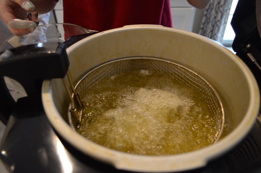 What Happened When We DeepFried 5 Random Foods