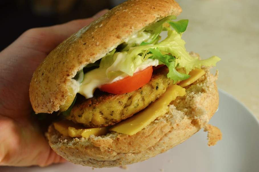 15Minute Healthy Chickpea Burger Recipe