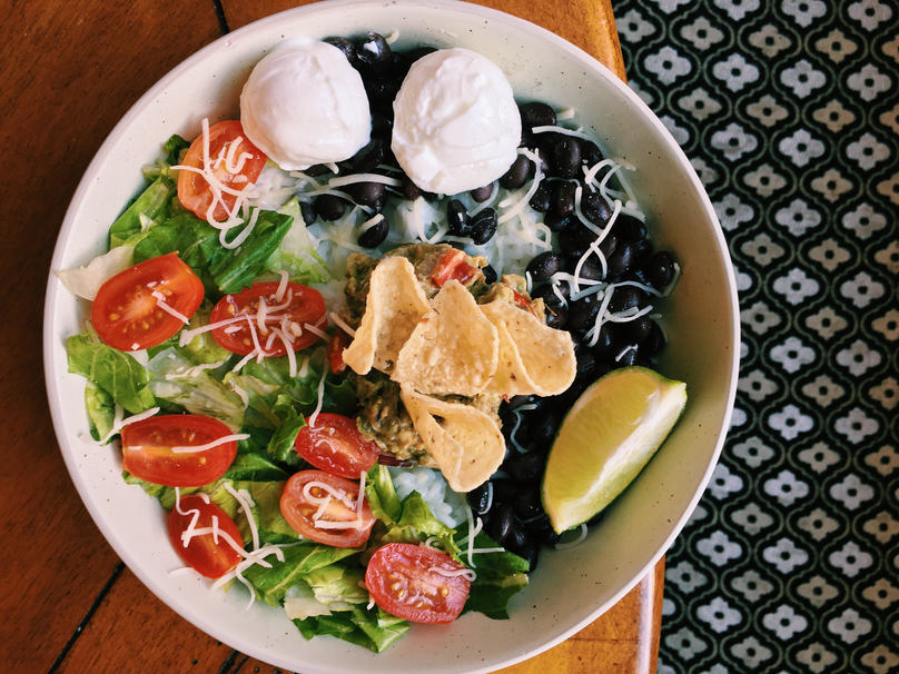 lettuce, cheese, salad, pepper, tomato, vegetable