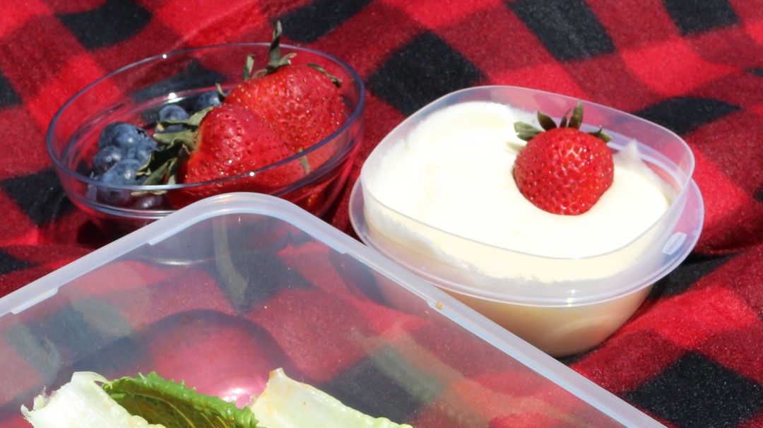 strawberry, berry, yogurt, cream, milk