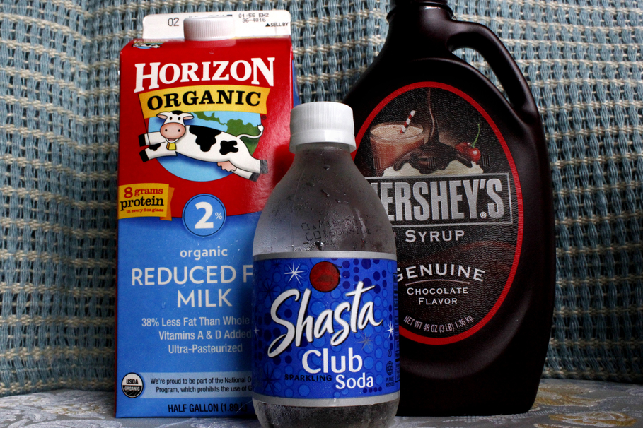 Four simple steps to the perfect chocolate egg cream soda