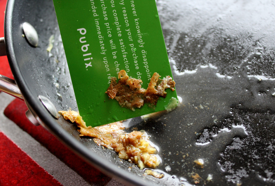 How to Clean a Burnt Pan Quickly and Easily