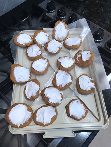 meringue, lemon, cream