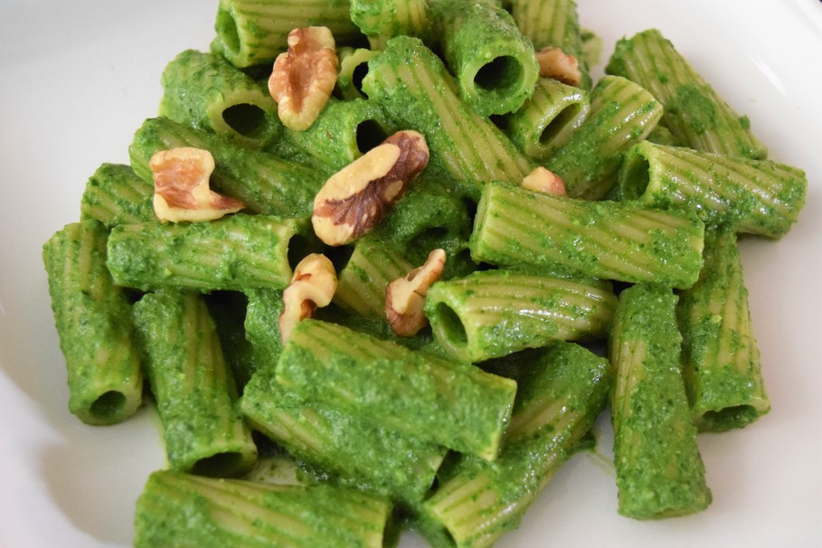 This Simple Pesto Recipe Makes Eating Kale More Bearable