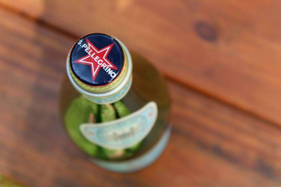 The 10 Best Sparkling Waters, According to Taste