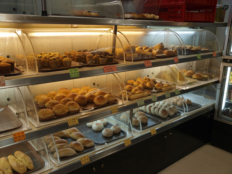 The Beginner's Guide to Chinese Bakeries