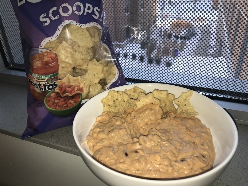 The Super Bowl Appetizer Bean Dip That's Sure to Win