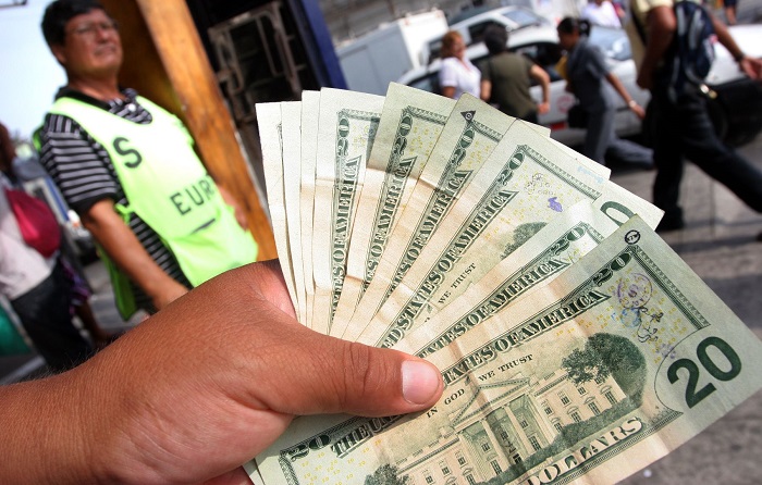 Tipo de cambio tocó nuevo máximo en dos meses: S/.3.292