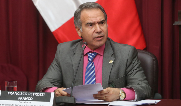 314558-francesco-petrozzi-renuncio-a-la-bancada-de-fuerza-popular