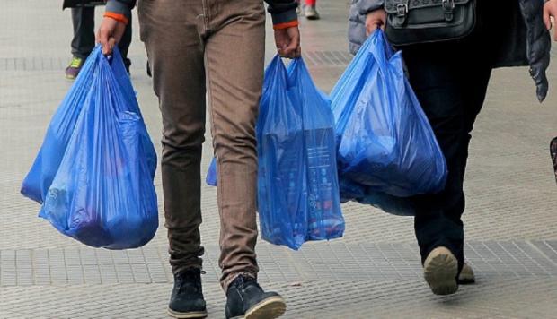 316777-gobierno-reducira-el-uso-de-plastico-de-un-solo-uso-en-sus-dependencias