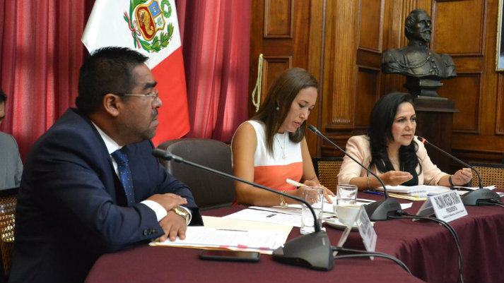 Comisión de Educación del Congreso acordó investigar a la Sunedu