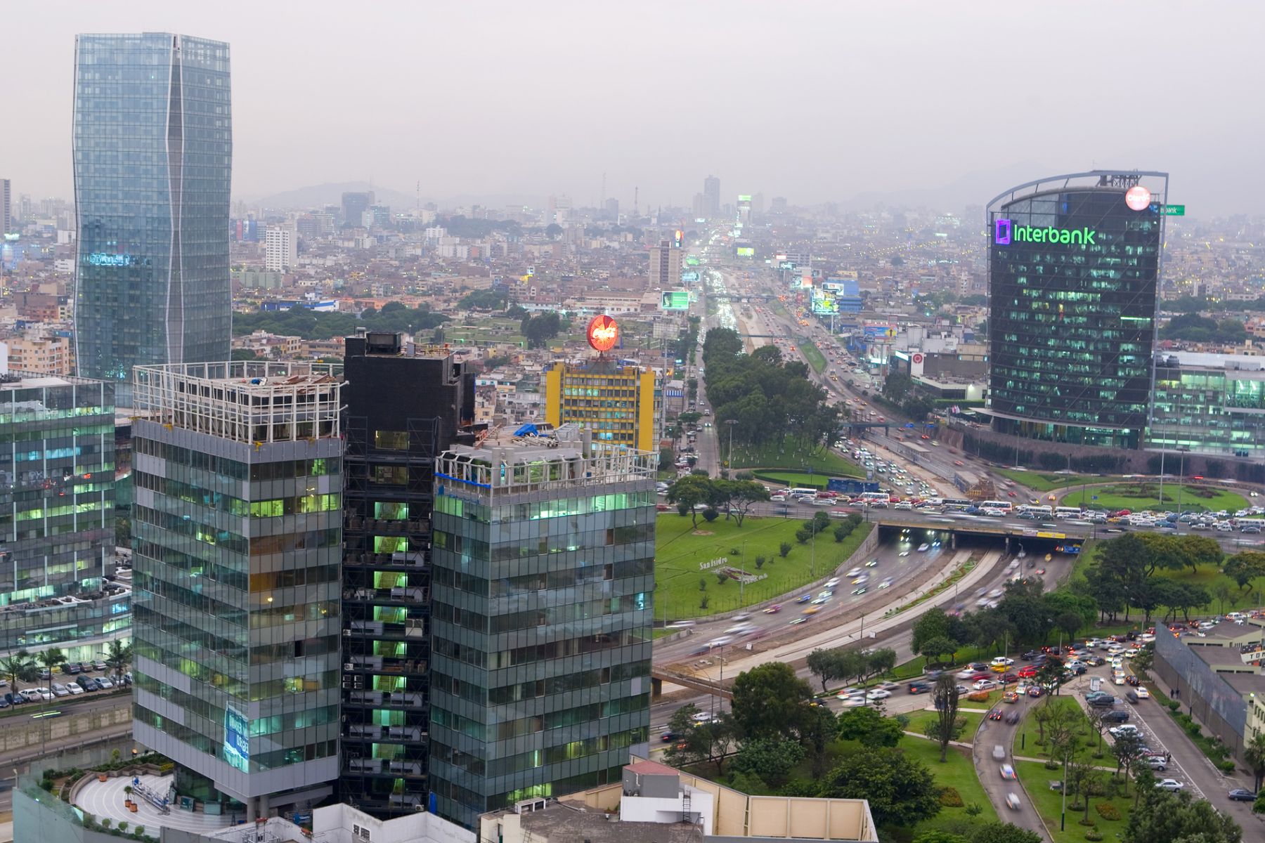 INEI: población ocupada urbana creció 2.3% a nivel nacional en el 2018