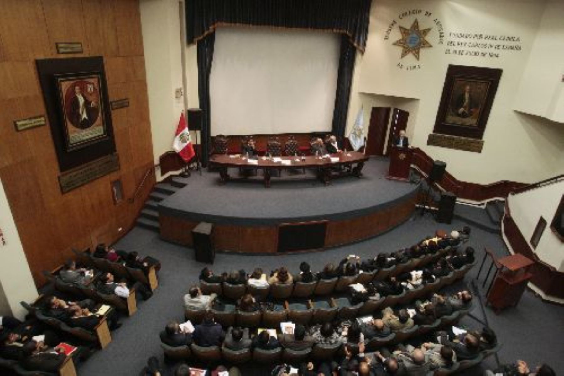 Indecopi multó con S/210,000 al Colegio de Abogados de Lima por presentar información falsa