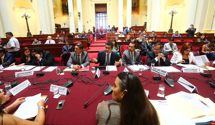 Empresas deberán resolver contratos de servicios en 48 horas