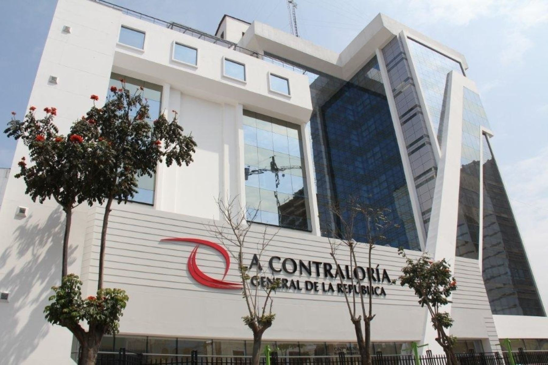 contraloria-solicito-al-congreso-reconsiderar-plazo-para-revisar-la-informacion-de-candidatos-al-tc