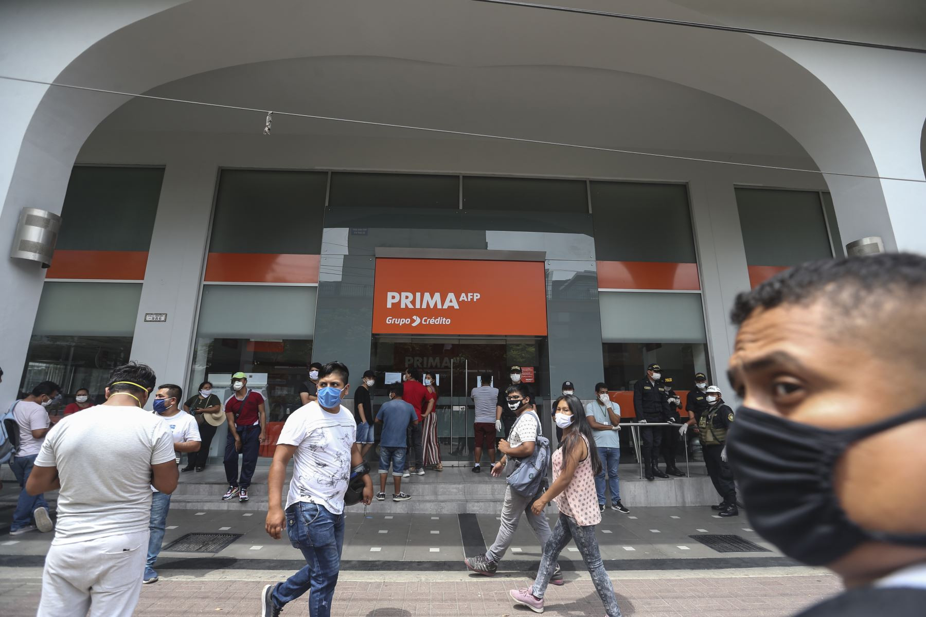 comision-de-trabajo-aprobo-que-afiliados-a-afp-sin-remuneracion-no-paguen-comisiones
