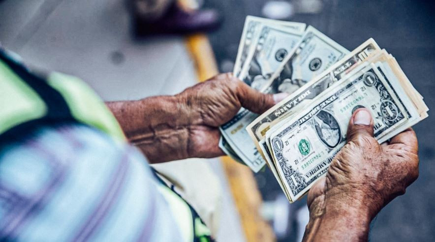 tipo-de-cambio-retrocedio-a-s3795-alineado-con-el-retroceso-del-dolar-a-nivel-global