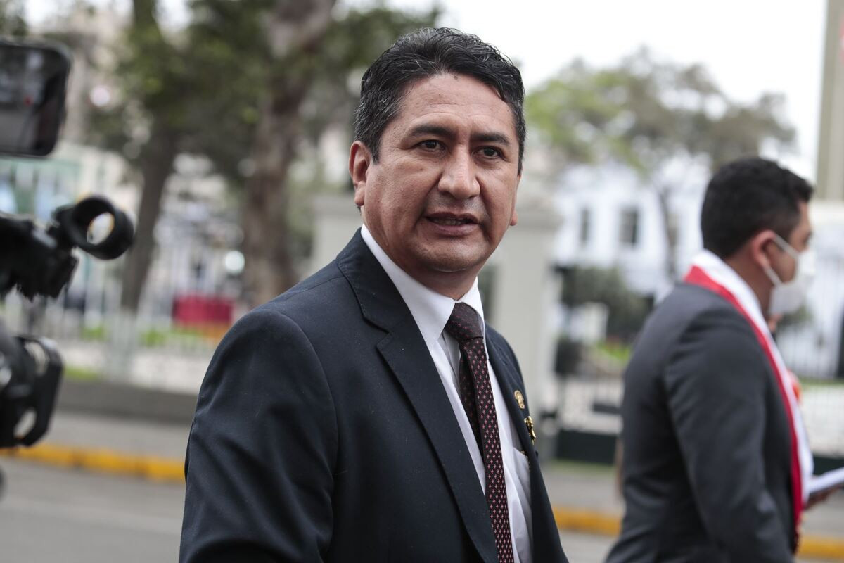 vladimir-cerron-tc-anula-condena-a-lider-de-peru-libre-por-caso-la-oroya
