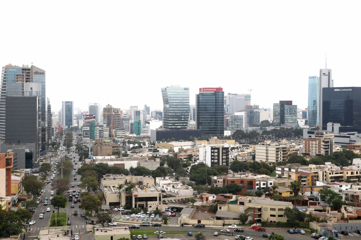 ocde-estimo-que-la-economia-peruana-crecera-28-en-2025-por-debajo-de-la-proyeccion-del-gobierno