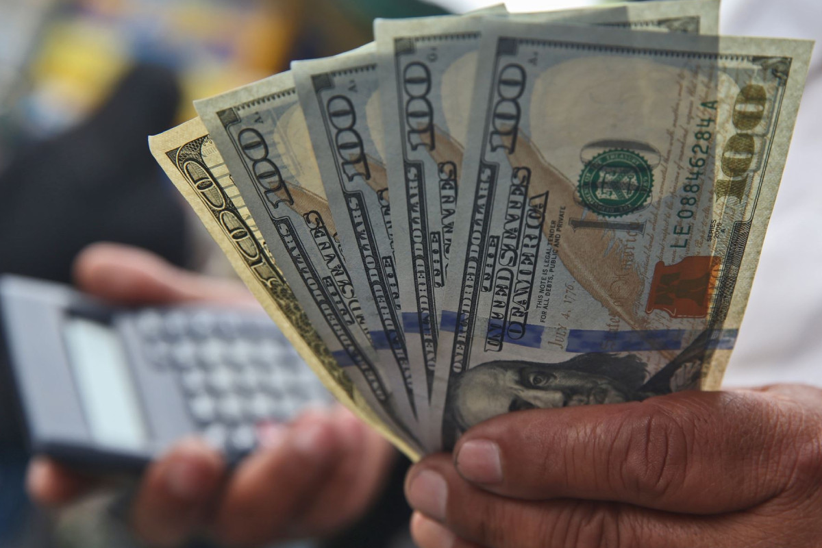 tipo-de-cambio-dolar-cayo-a-s33734-y-alcanzo-su-nivel-mas-bajo-desde-abril-de-2020