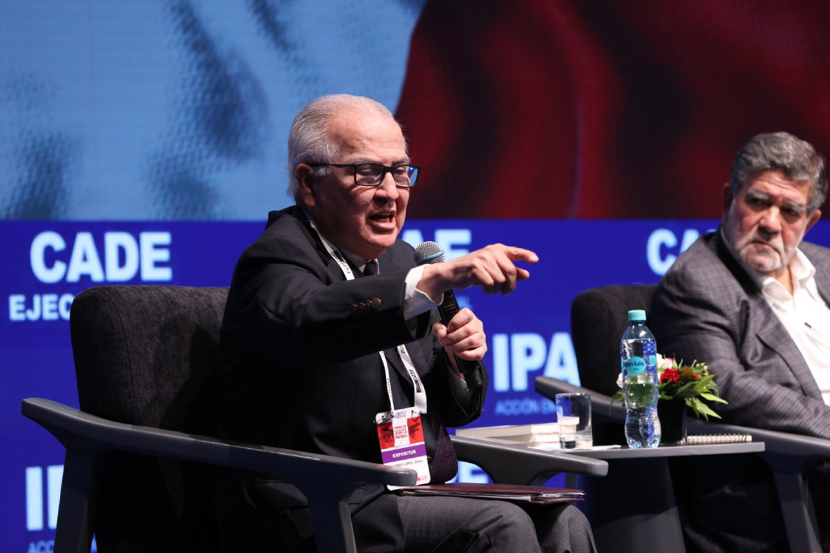 CADE 2025: Alfonso López Chau pidió al empresariado asumir un rol activo frente a la corrupción y la inseguridad