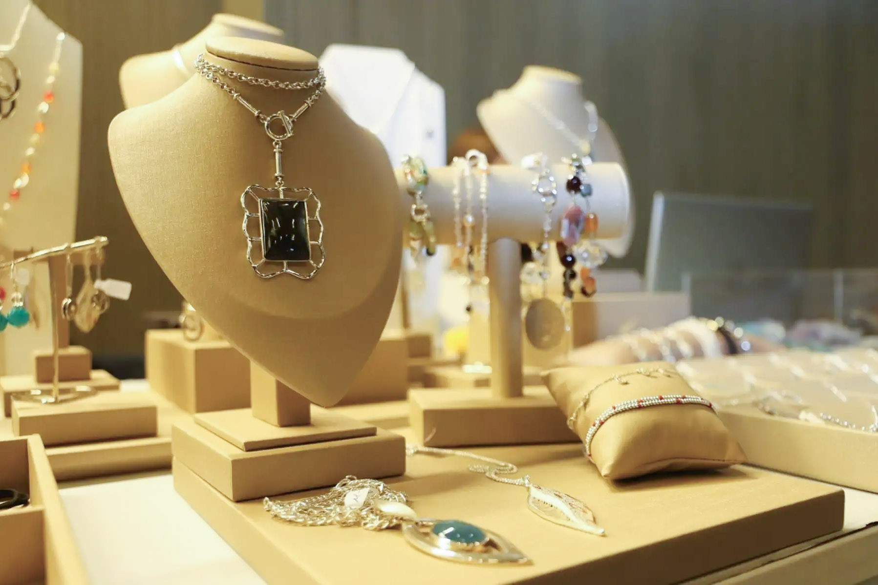 Joyería: el sector pierde brillo este año ante factores cambiarios, arancelarios y alza de metales preciosos