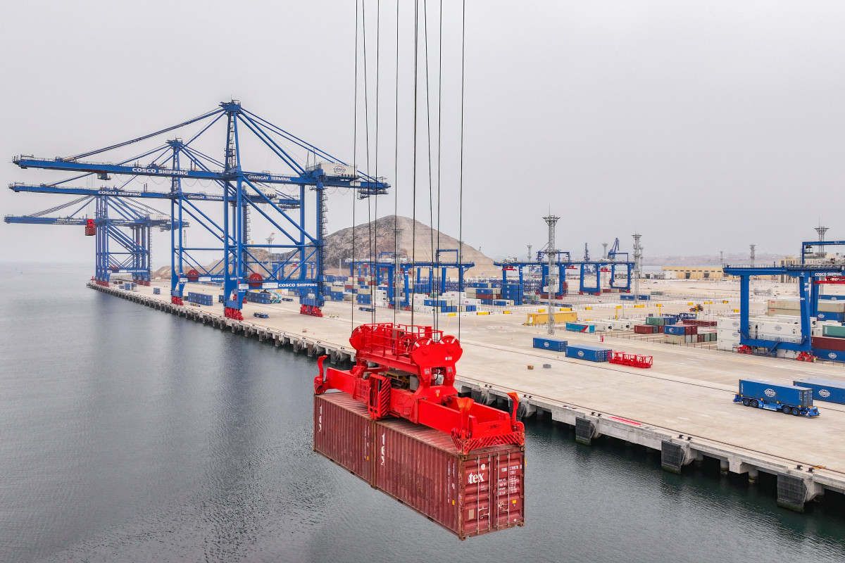 puerto-de-chancay-cumplio-su-primer-ano-con-mas-de-270000-teus-movilizados-y-289-naves-atendidas