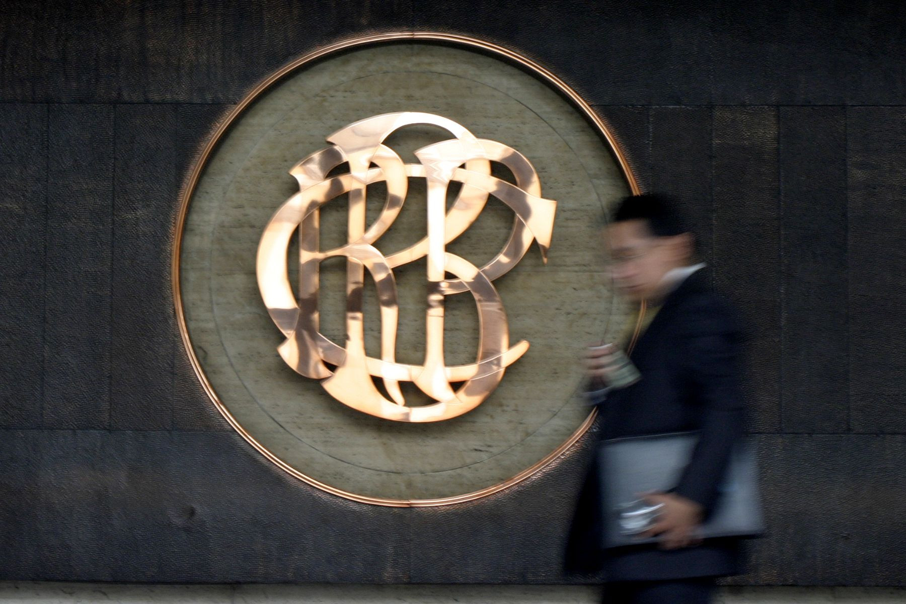 <p>BCR interviene el mercado: una señal en pleno rally del sol</p>