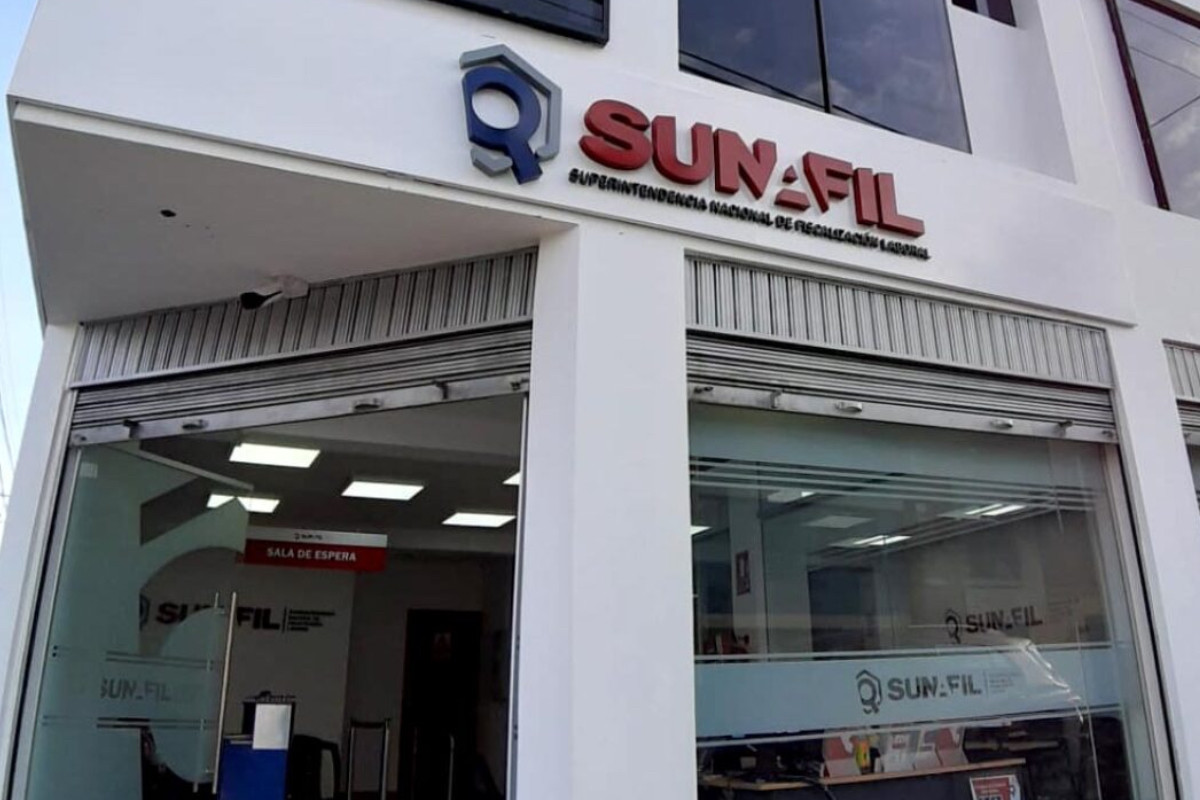 sunafil-ejecutivo-remueve-al-jefe-de-la-entidad-y-nombra-a-edgar-vallejos-como-nuevo-superintendente