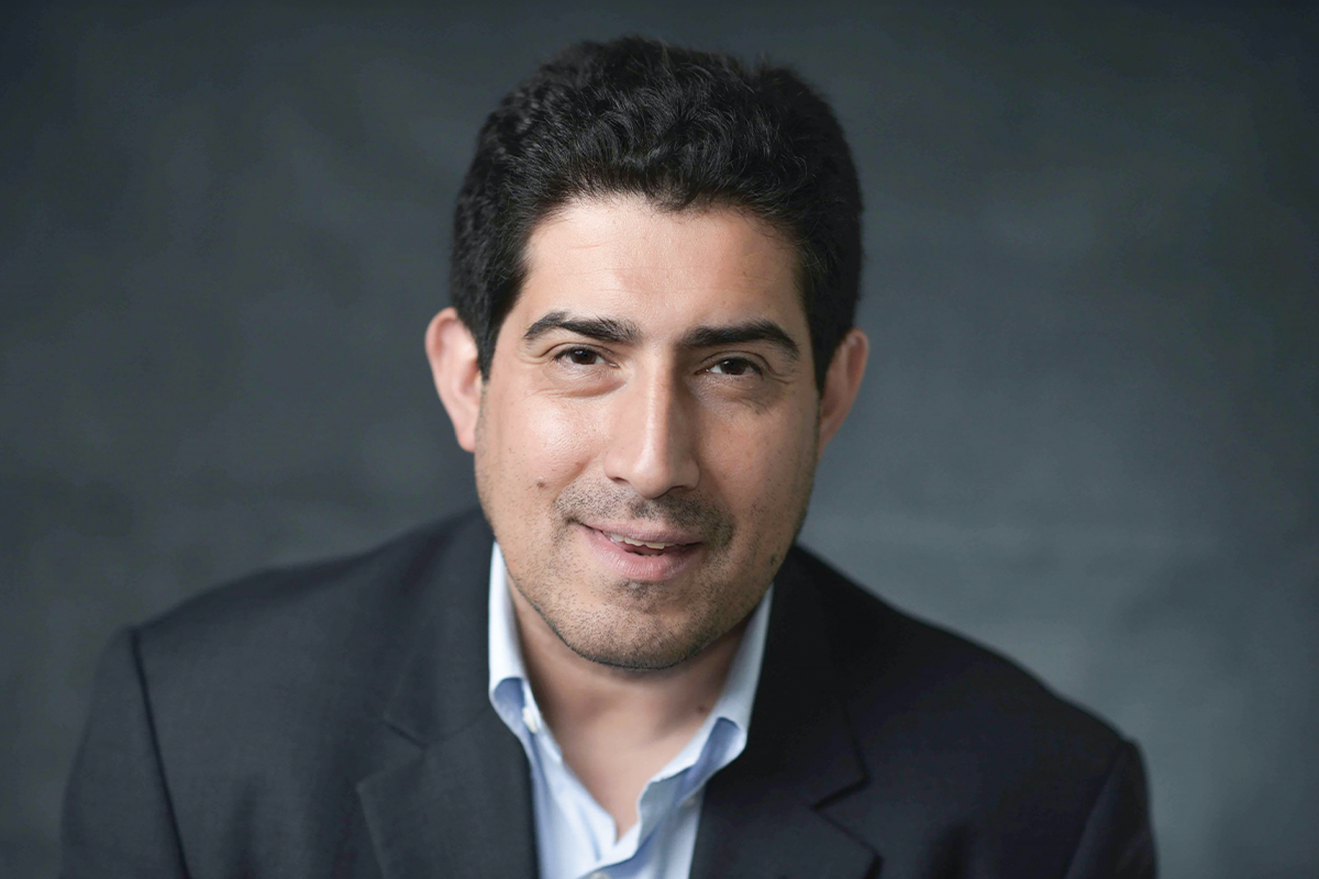 <p>Patricio Navia, de NYU, sobre la segunda vuelta en Chile: “No es imposible [que cambie la tendencia], pero los vientos sí soplan a favor de José Antonio Kast”</p>