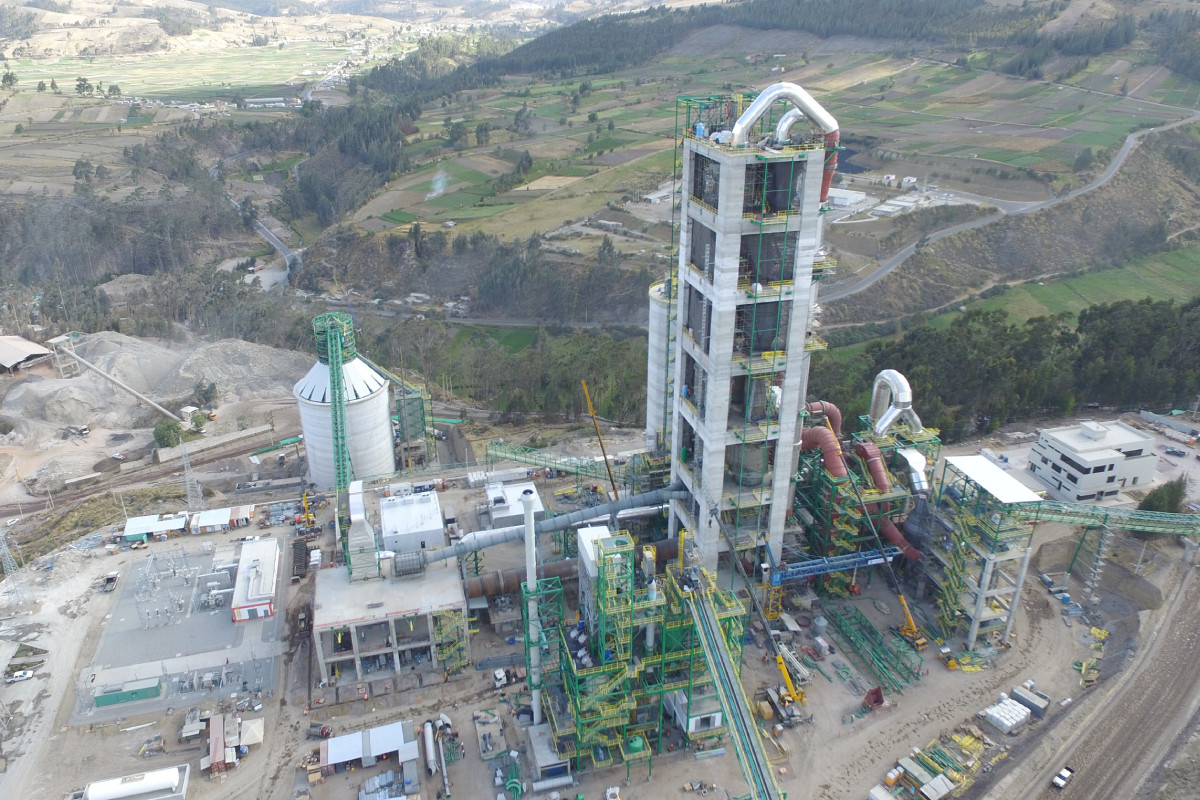 <p>Grupo Gloria acordó la compra del 55% de participación de la ecuatoriana Cemix</p>