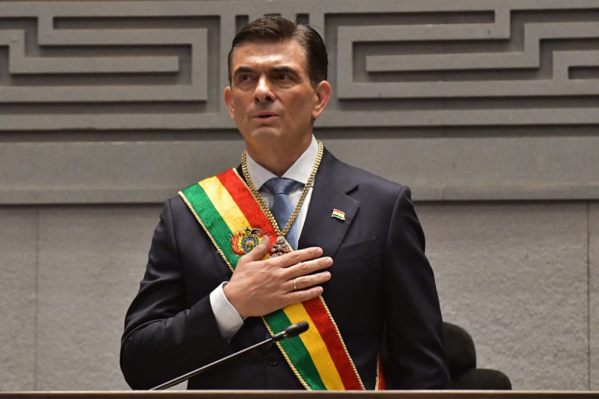 <p>Bolivia declara la emergencia económica y retira los subsidios a los combustibles</p>