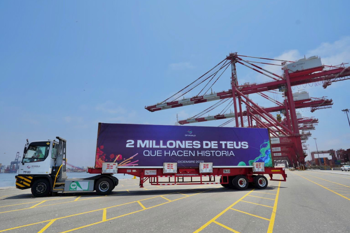 dp-world-muelle-sur-del-puerto-del-callao-logro-movilizar-2-millones-de-teus-en-el-2025