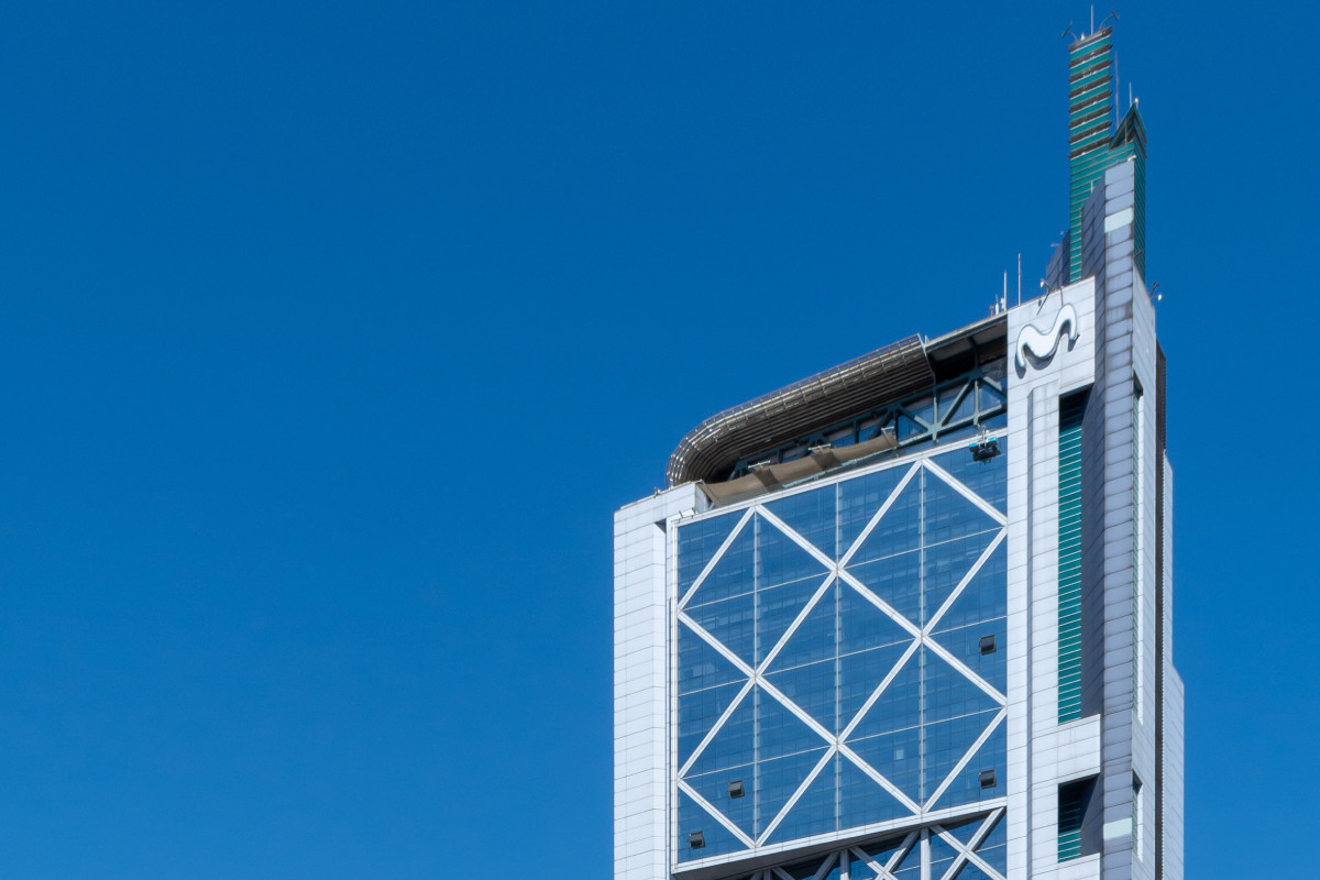 telefonica-millicom-evalua-oferta-por-activos-de-la-compania-en-chile