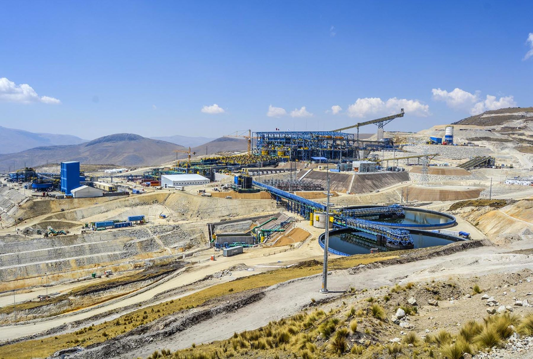 las-bambas-alcanzo-produccion-de-410834-toneladas-de-cobre-en-2025