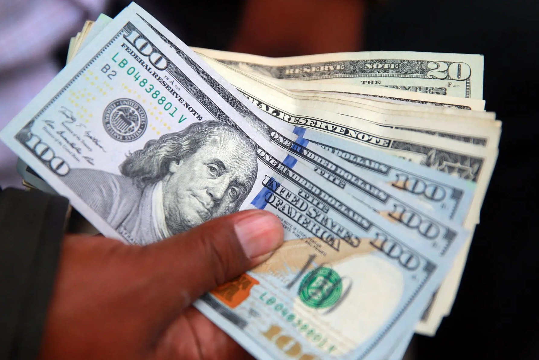 Más caro que los vecinos: la apreciación de Perú eleva su costo frente al exterior