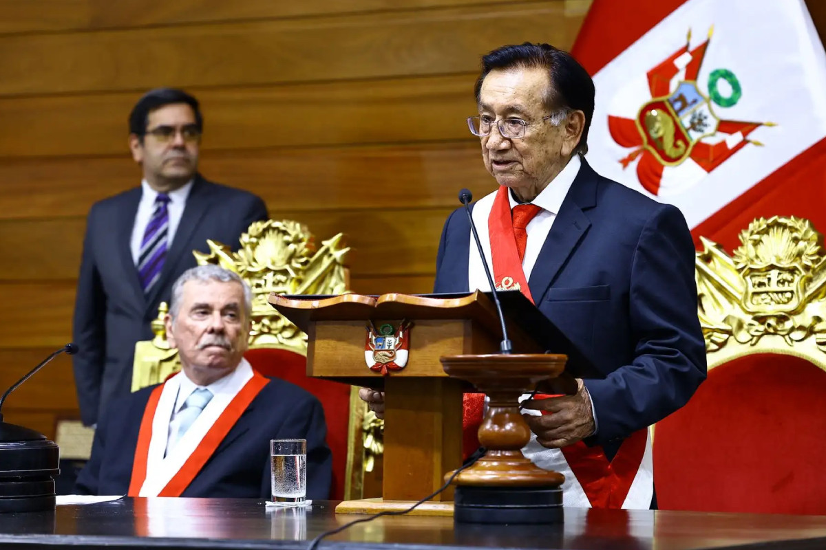 <p>Presidente Balcázar convocará a líderes políticos y dialogará con Julio Velarde sobre manejo de la economía</p>