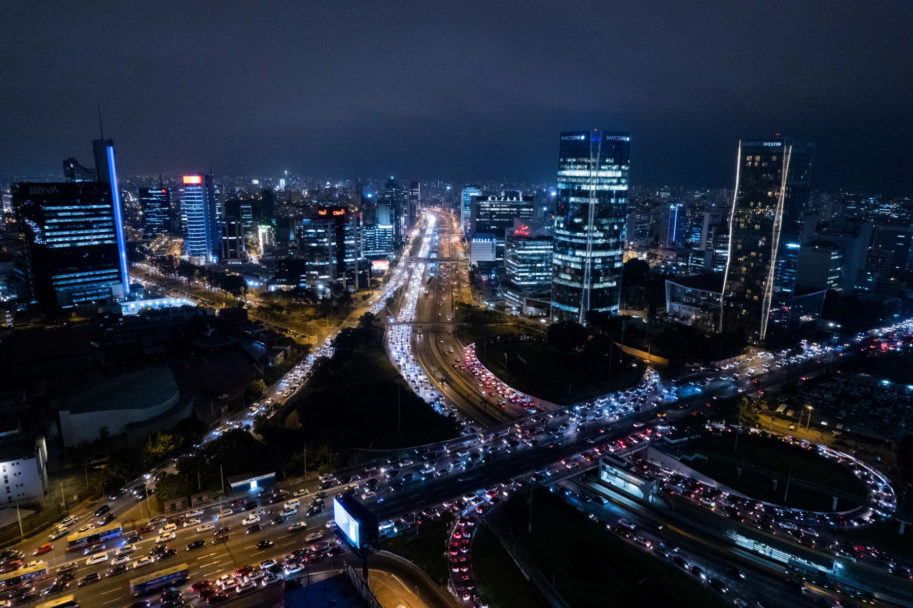 PBI: las cifras de inicio de año desoyen la turbulencia política y alimentan un sesgo al alza en las proyecciones